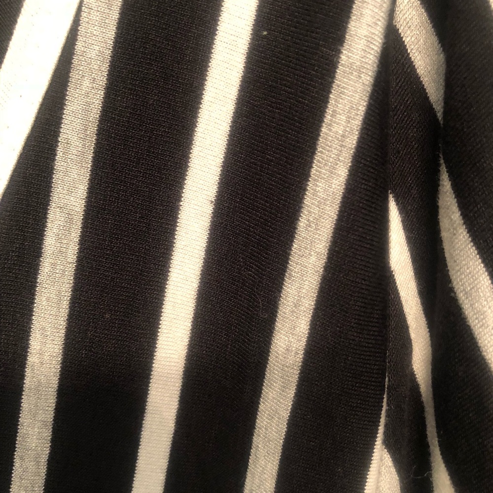 NWT classic tee Llr - Picture 2 of 4